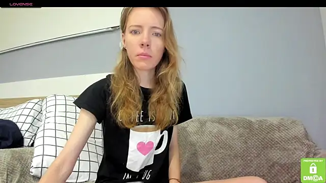 Snapshot of Kalisee_ chatting on 01.04.25 Kalisee  online show from 01.04.25