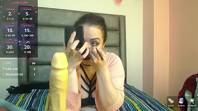 Snapshot of samanthaanderson_ chatting on 01.10.25 samanthaanderson  online show from 01.10.25