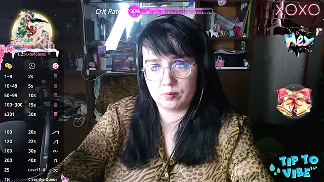 Snapshot of LeonaHarrison chatting on 12.28.24 LeonaHarrison online show from 12.28.24