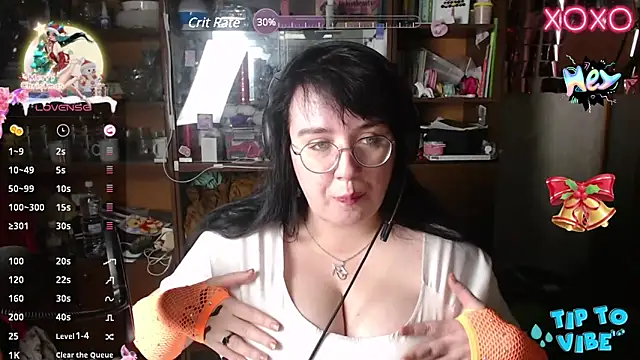 Snapshot of LeonaHarrison chatting on 01.04.25 LeonaHarrison online show from 01.04.25