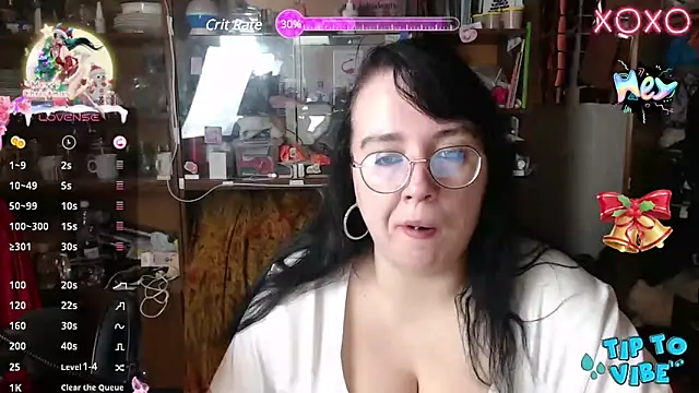 Snapshot of LeonaHarrison chatting on 01.20.25 LeonaHarrison online show from 01.20.25