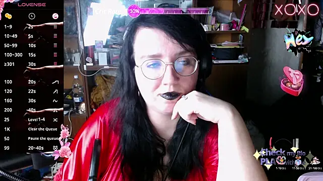 Snapshot of LeonaHarrison chatting on 02.14.25 LeonaHarrison online show from 02.14.25