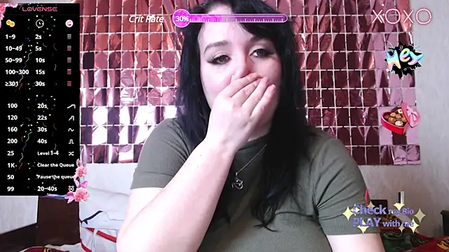 Snapshot of LeonaHarrison chatting on 02.28.25 LeonaHarrison online show from 02.28.25