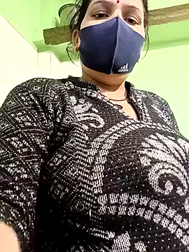 Snapshot of sematomar chatting on 01.28.25 sematomar online show from 01.28.25