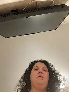 Snapshot of Taisia_W chatting on 12.17.24 Taisia W online show from 12.17.24