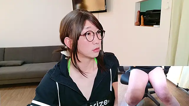 Snapshot of Kanae_sweet chatting on 02.17.25 Kanae sweet online show from 02.17.25