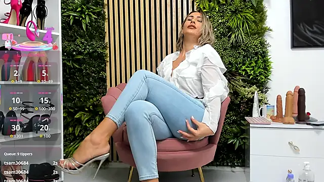 sweetcherry30 online show from 10.16.25