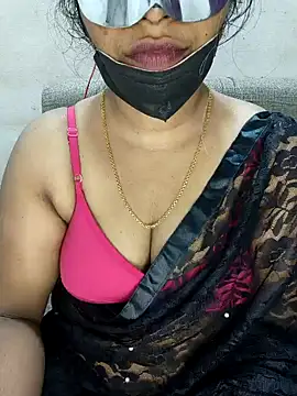 Snapshot of Malluivaniya chatting on 12.02.24 Malluivaniya online show from 12.02.24