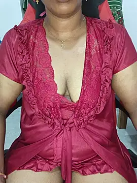 Snapshot of Malluivaniya chatting on 11.06.25 Malluivaniya online show from 11.06.25