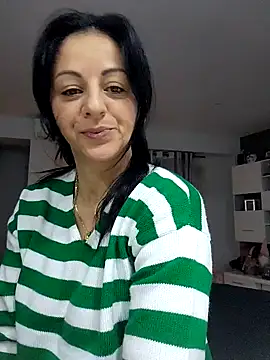 Snapshot of bruneta_sexy23 chatting on 12.28.24 bruneta sexy23 online show from 12.28.24