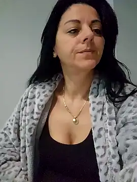 Snapshot of bruneta_sexy23 chatting on 02.01.25 bruneta sexy23 online show from 02.01.25