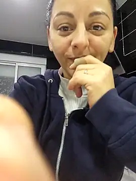 Snapshot of bruneta_sexy23 chatting on 03.04.25 bruneta sexy23 online show from 03.04.25