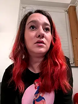 Snapshot of Tamy-Love chatting on 11.19.25 Tamy-Love online show from 11.19.25