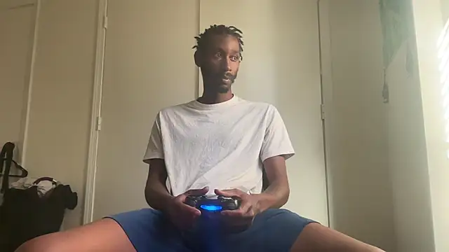 Snapshot of ITSONLYKENNY chatting on 09.12.25 ITSONLYKENNY online show from 09.12.25