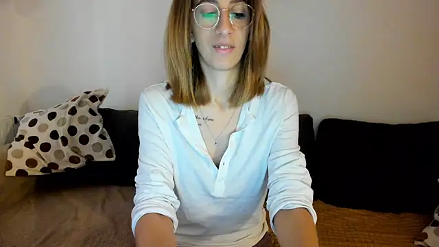 DesireMore90 online show from 12.05.24