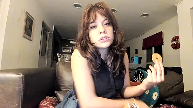 Snapshot of ginakatana chatting on 02.17.25 ginakatana online show from 02.17.25