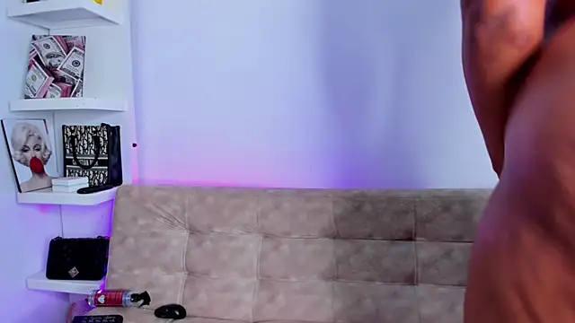 Snapshot of SofiaSweet_ chatting on 03.07.25 SofiaSweet online show from 03.07.25