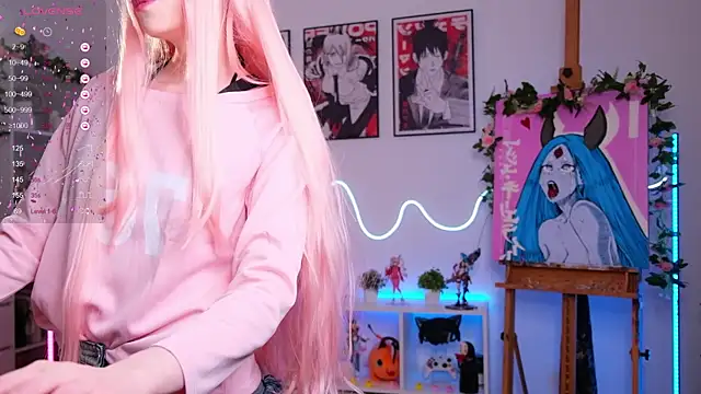 HolliWould  online show from 09.23.25