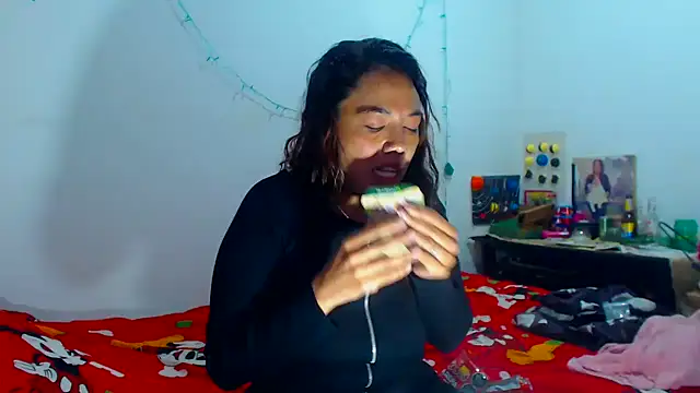 AmaraRoberts420 online show from 12.07.24