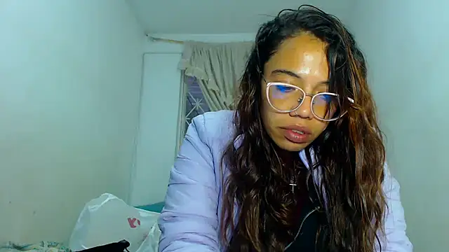 AmaraRoberts420 online show from 12.07.24