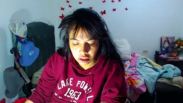 AmaraRoberts420 online show from 09.21.25