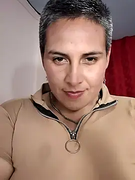 Yessi rousse online show from 02.21.25