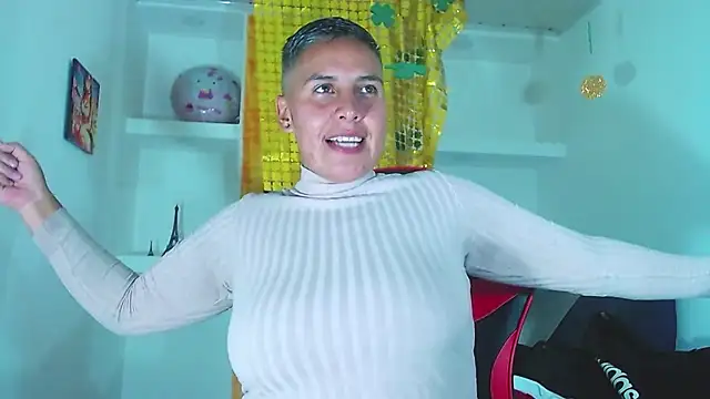 Yessi rousse online show from 03.18.25