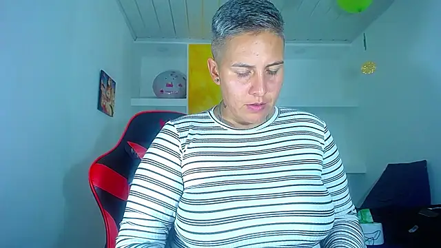 Yessi rousse online show from 03.20.25