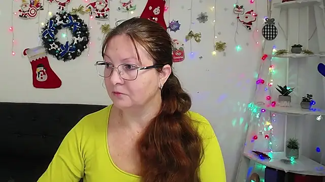 VanessaHotts online show from 01.04.25