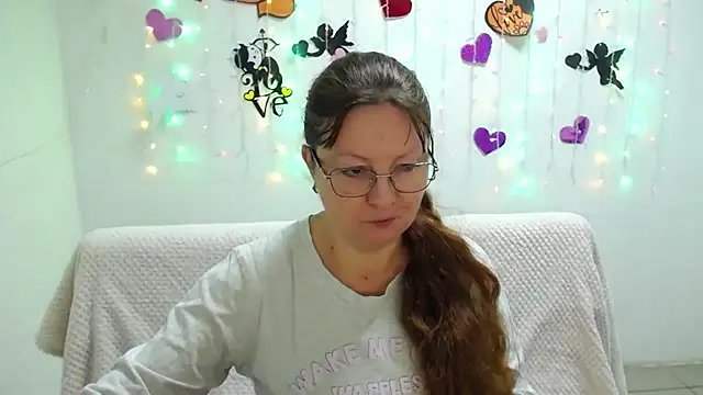 VanessaHotts online show from 03.01.25