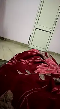 Snapshot of Sanny212 chatting on 12.12.24 Sanny212 online show from 12.12.24