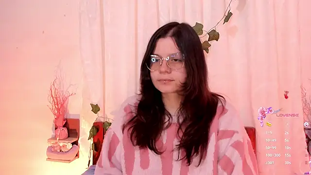 Snapshot of Mey_moon chatting on 03.08.25 Mey moon online show from 03.08.25