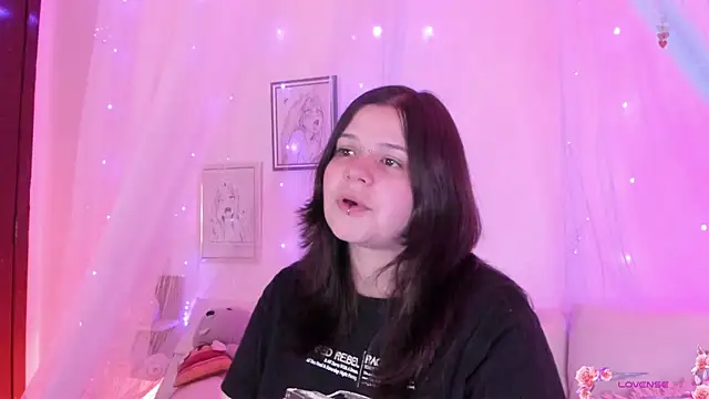 Snapshot of Mey_moon chatting on 09.09.25 Mey moon online show from 09.09.25