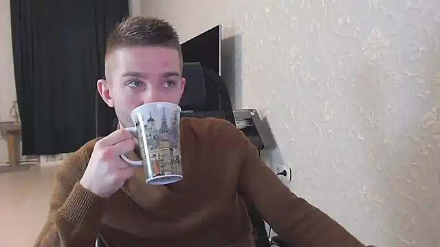 Snapshot of Marselle_Laker chatting on 01.25.25 Marselle Laker online show from 01.25.25