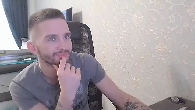 Snapshot of Marselle_Laker chatting on 02.06.25 Marselle Laker online show from 02.06.25