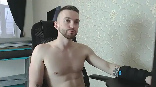 Snapshot of Marselle_Laker chatting on 12.05.25 Marselle Laker online show from 12.05.25