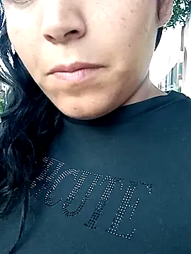 Snapshot of Morenitha-XXX chatting on 12.21.24 Morenitha-XXX online show from 12.21.24