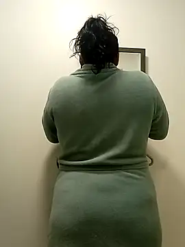 Snapshot of Morenitha-XXX chatting on 01.28.25 Morenitha-XXX online show from 01.28.25