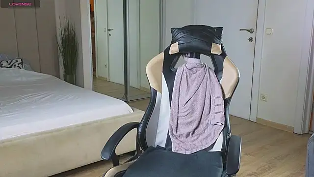 more  than  love online show from 09.14.25