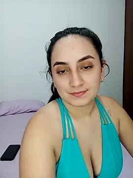 Snapshot of Angeelus2 chatting on 10.12.25 Angeelus2 online show from 10.12.25