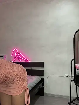 Snapshot of Milf_Tea chatting on 02.16.25 Milf Tea online show from 02.16.25