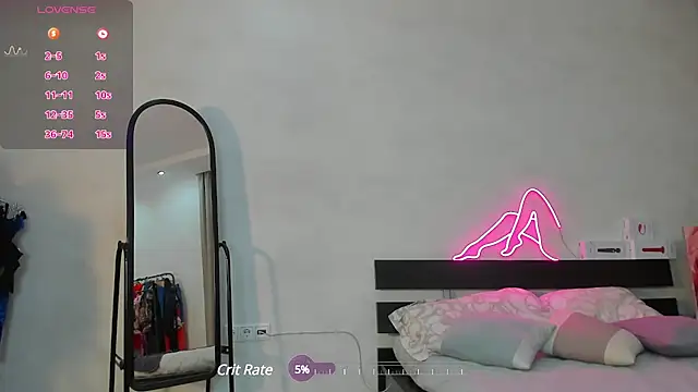 Snapshot of Milf_Tea chatting on 03.10.25 Milf Tea online show from 03.10.25