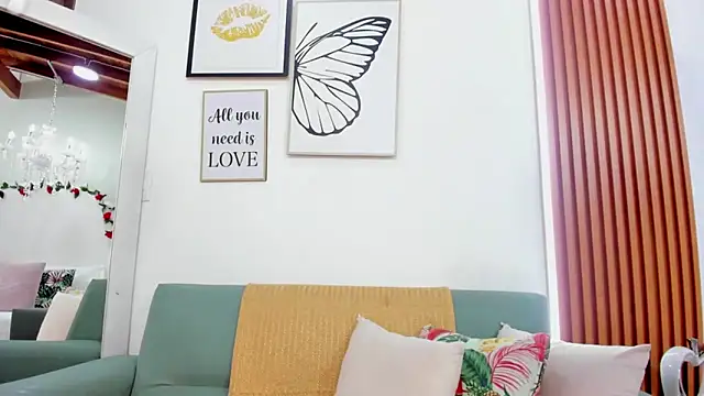 Snapshot of Madiison_Cooper chatting on 09.22.25 Madiison Cooper online show from 09.22.25