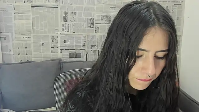 Snapshot of Mhelanny2 chatting on 01.15.25 Mhelanny2 online show from 01.15.25