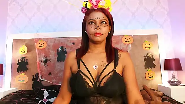 LisaBaileys online show from 10.27.25