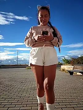 bellapaty online show from 10.23.25