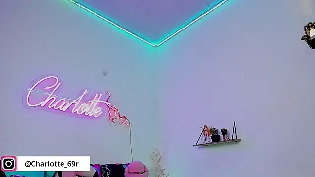 Snapshot of Charlotte_ro69 chatting on 11.22.25 Charlotte ro69 online show from 11.22.25