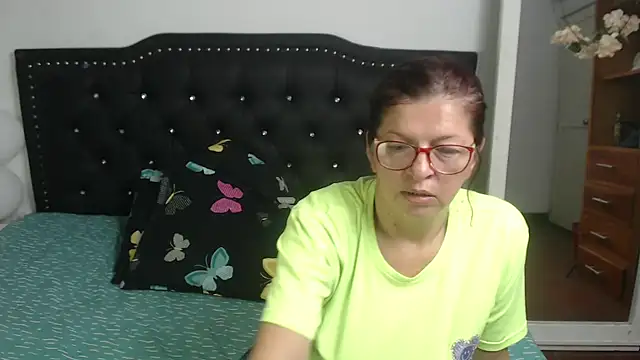 Snapshot of jellyfishhot chatting on 02.18.25 jellyfishhot online show from 02.18.25