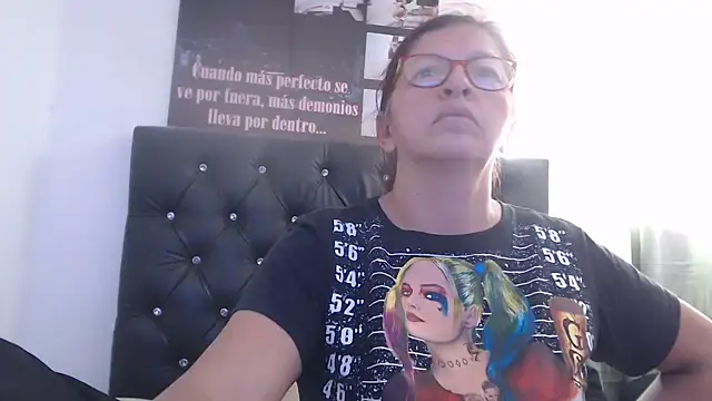 Snapshot of jellyfishhot chatting on 03.18.25 jellyfishhot online show from 03.18.25