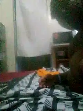 pretty-donna online show from 09.10.25